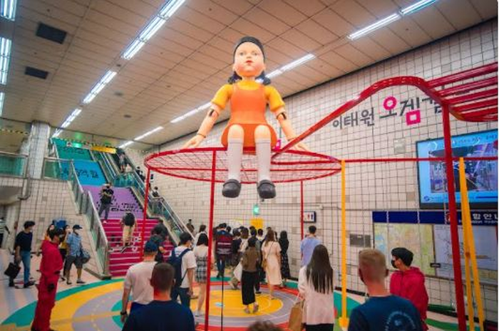 Squid Game di Stasiun Itaewon