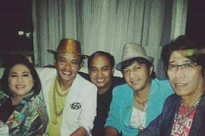 Foto bintang OVJ formasi jadul dirindukan, sahabat Sule kini pilih menafkahi keluarga lewat usaha rintisan. Ini bisnisnya sekarang.