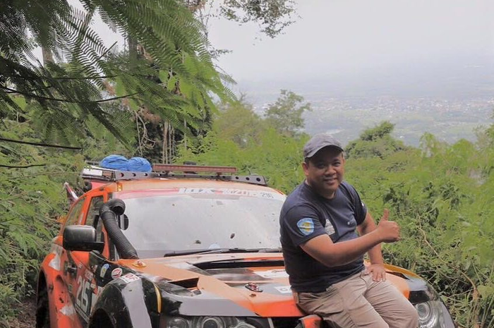 Dulu dikabarkan dekat dengan Syahrini, kini Haji Isam jadi incaran KPK gegara kasus ini. Foto Haji Isam banyak dicari di media sosial.