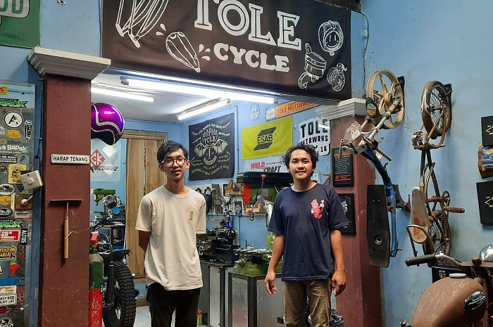 Profil Tole Motorworks, bengkel motor custom awalnya iseng-iseng bikin sepeda custom.
