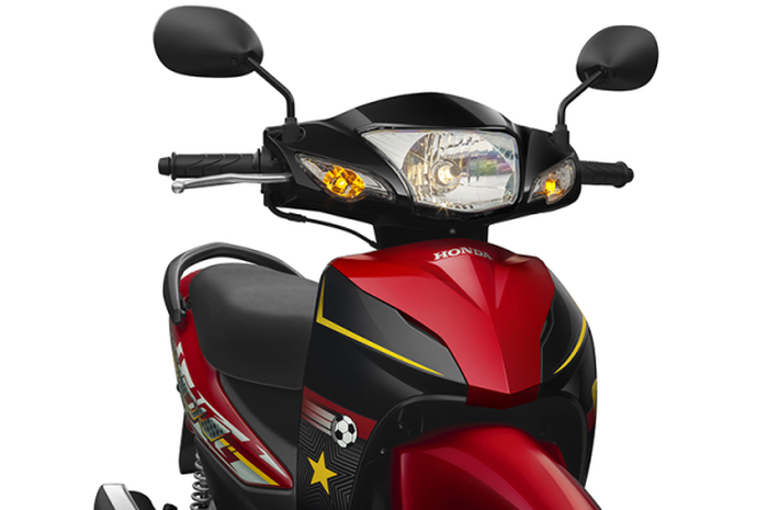 Kece nih, motor bebek Honda Supra Fit pakai livery tim bola rilis, harga segini brother!