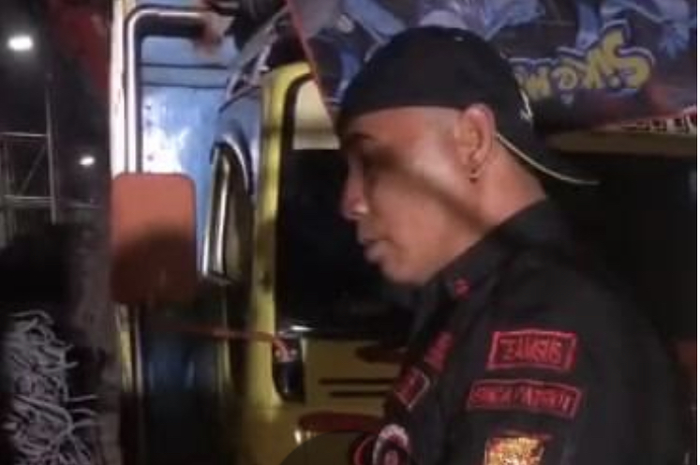 Foto anggota ormas di Bekasi yang hina orang Betawi banyak dicari di media sosial. 