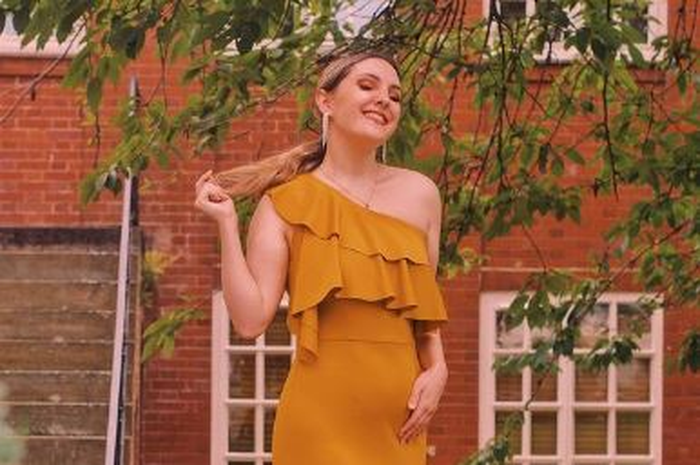 Becca Butcher, perempuan yang mengidap kondisi langka dan buat payudaranya tumbuh sebelah