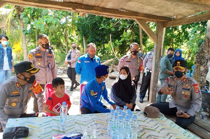 Kapolda Sulteng Irjen Rudy Sufahriadi menemui korban mesum Kapolsek Parigi Iptu I Dewa Gede Nurate, Selasa (19/10/2021).