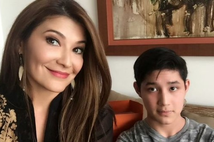 Omskda ichimliklar uchun jinsiy aloqa