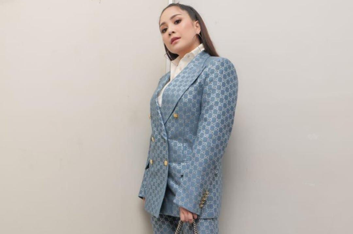 Biodata artis Nagita Slavina