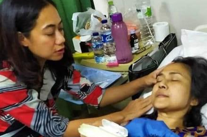 Foto mesra Rano Karno dan Ria Irawan yang menjadi sampul album itu telah terpatri di hati fans. Kini, foto itu tinggal kenangan.
