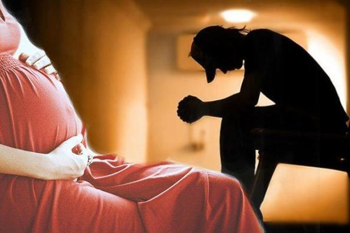 Pria ini menyesalh kehilangan istri dan calon anaknya gegara kecerobohannya