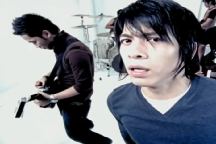 Chord gitar lagu 'Langit Tak Mendengar' dari Peterpan.