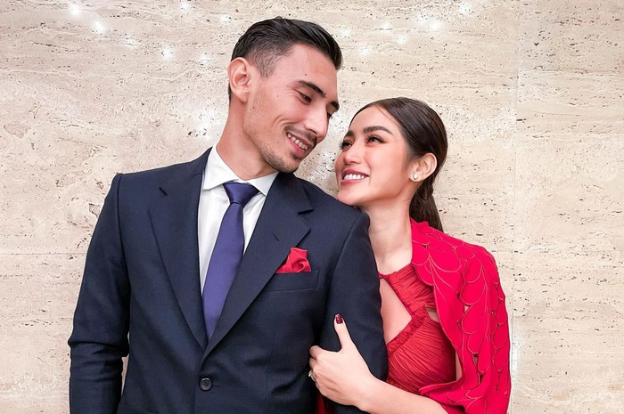 Jessica Iskandar dan Vincent Verhaag   