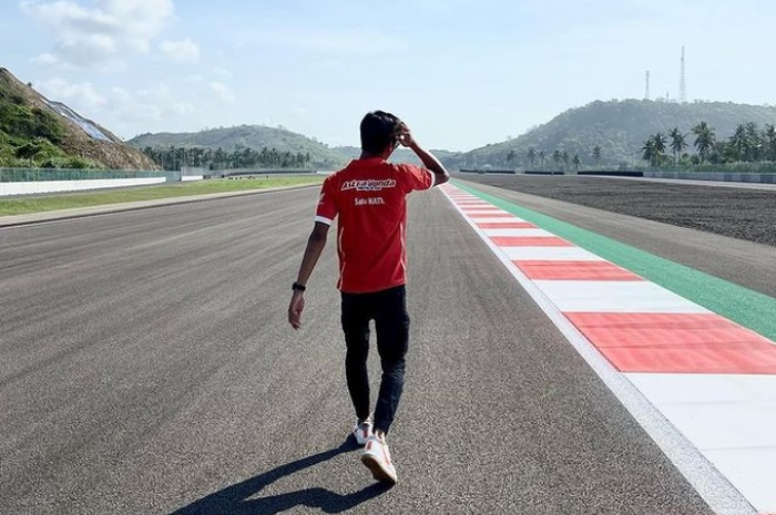 Menjelang balap Idemitsu Asia Talent Cup (IATC) 2021, para pembalap Indonesia telah tiba di sirkuit Mandalika, Lombok, NTB.