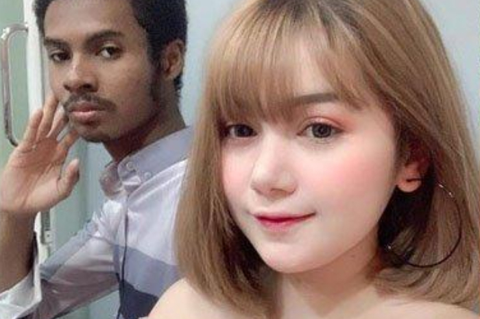 Gadis cantik bak boneka dicibir gara-gara nikahi pria berkulit hitam, wajah anaknya buat terkejut 