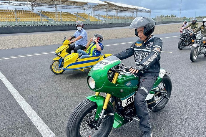 Presiden Joko Widodo akan meninjau persiapan MotoGP Indonesia 2022 di Sirkuit Mandalika, Lombok, Nusa Tenggara Barat.