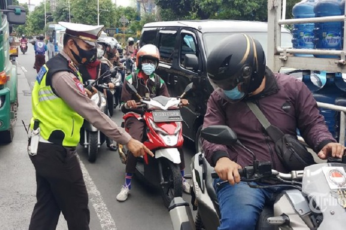 Operasi Zebra 2022 incar 14 pelanggaran yang dilakukan pemotor, awas keluar uang Rp1 juta kalau enggak punya SIM C.