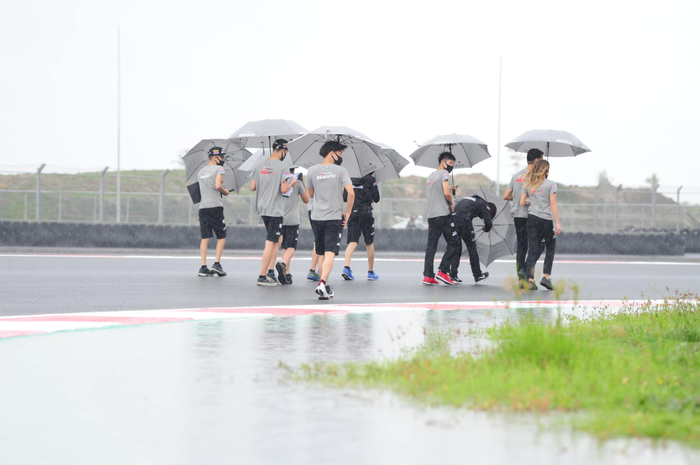 Bakal makin seru, sirkuit Mandalika, Lombok, NTB, diprediksi hujan saat race Idemitsu Asia Talent Cup (IATC) 2021 dan WorldSBK Indonesia 2021.