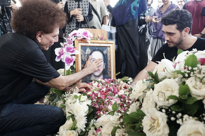Anak ketiga Ahmad Albar, Faldy Albar meninggal pada 2018 lalu.