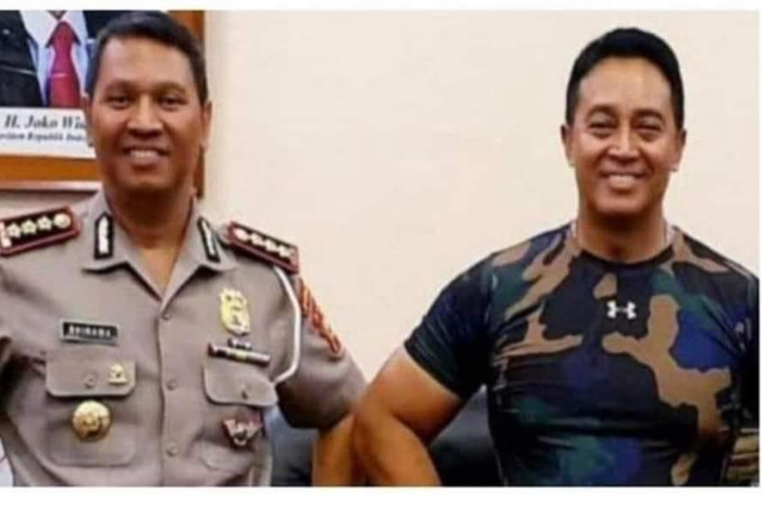 Walaupun foto adik bungsu Andika Perkasa itu tidak setenar sang kakak, namun soal karier Kombes Bhirawa tak kalah mentereng di Polri.
