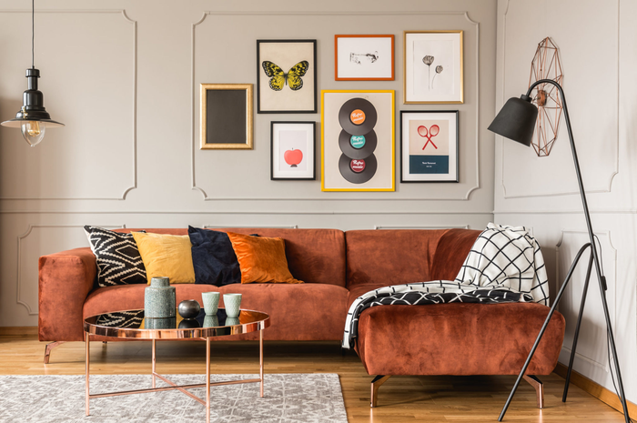 Ilustrasi interior dengan karya seni