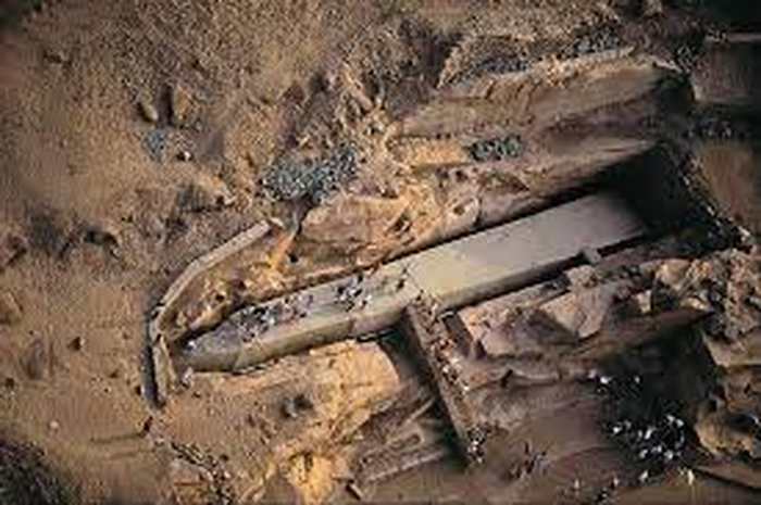 Obelisk Mesir terbesar yang diketahui dibuat pada masa pemerintahan Firaun Hatshepsut
