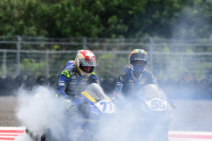 Raih poin di ajang WSBK Indonesia 2021 di sirkuit Mandalika, Lombok, NTB, pembalap Indonesia, Galang Hendra bangga.