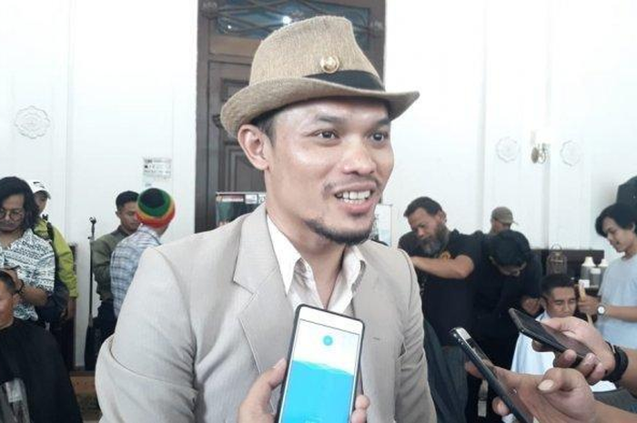 Jumadi, tukang potong rambut Jokowi