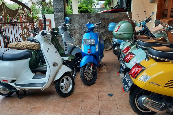 Ilustrasi motor bekas Vespa, kondisinya mulus.
