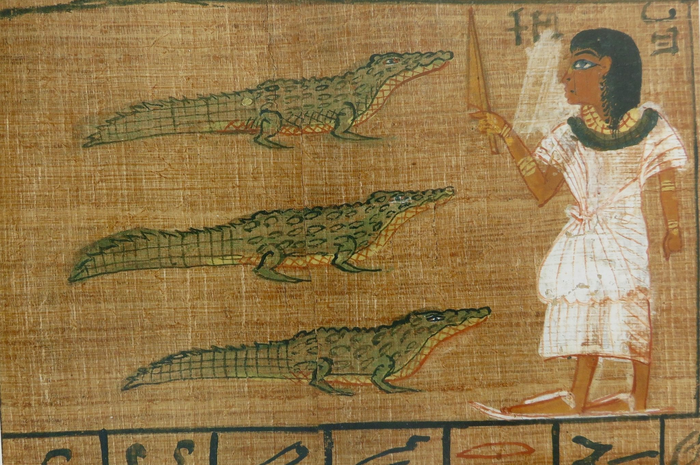 Buaya dalam mitologi Mesir Kuno, menakutkan juga dihormati.
