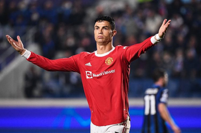 Foto ilustrasi. Cristiano Ronaldo jadi sorotan, mobil mewah miliknya sempat kehabisan bensin dan antri di SPBU selama ini.