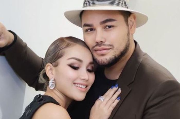 Ayu Ting Ting dan Ivan Gunawan