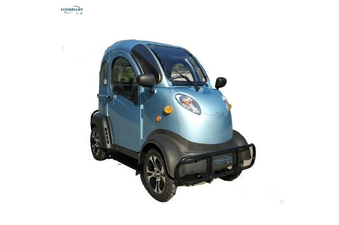 Mobil listrik mini muat 3 orang dijamin anti kehujanan dan bertenaga listrik, harga mirip Honda BeAT nih!