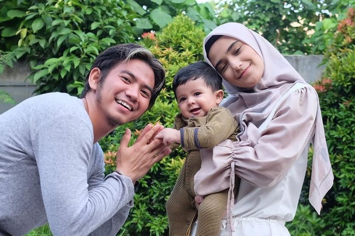 Rizki DA, Nadya Mustika Rahayu, dan Syaki.