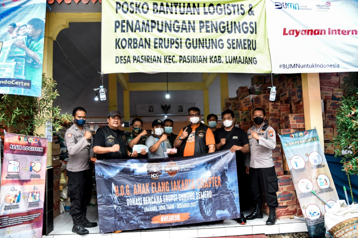 H.O.G Anak Elang Jakarta  berikan bantuan ke korban erupsi gunung Semeru