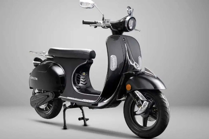 Mirip Vespa klasik namun ternyata motor listrik, punya banderol setara 2 Yamaha NMAX nih!