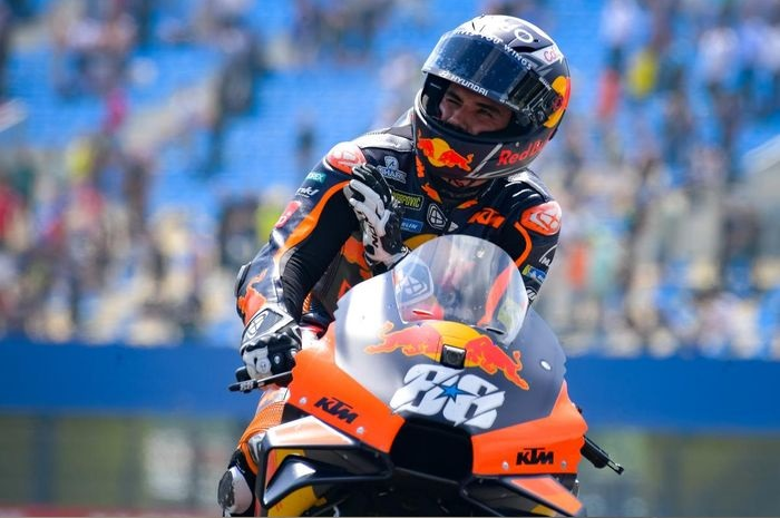 Wuih, pembalap MotoGP yang nikahi adiknya sendiri, yakni Miguel Oliveira merayakan ulang tahun hari ini, Selasa (4/1/2022).