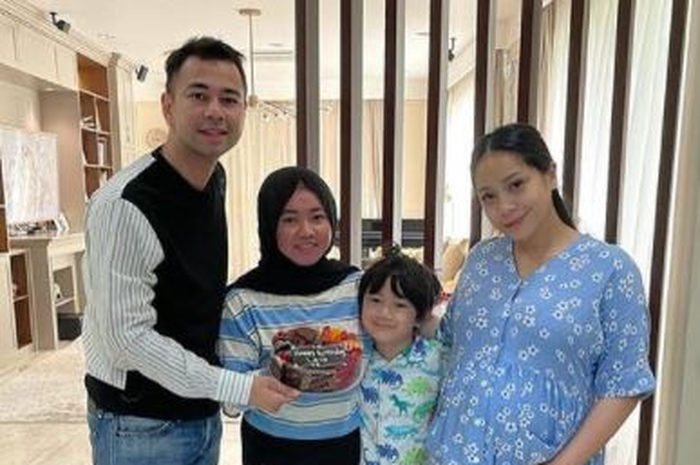 Lala pengasuh Rafathar