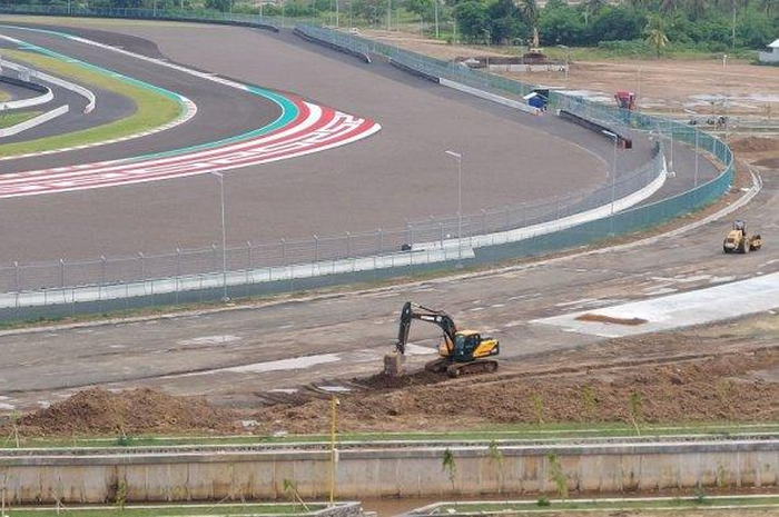 Syarat Homologasi Grade A sirkuit Mandalika, Lombok, NTB, sudah 90 persen menjelang MotoGP Indonesia 2022.