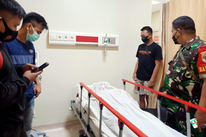 Foto Pratu Sahdi anggota Raider Kostrad yang tewas dihabisi preman beredar di media sosial. Nama Serda Ucok Kopassus menggema.