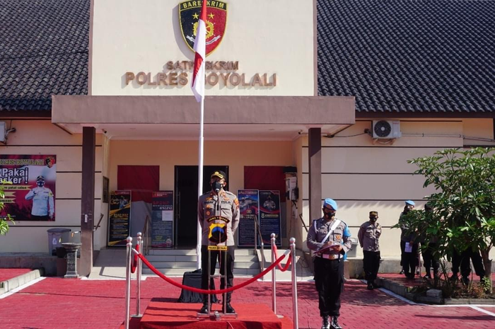 Foto tampang Kasatreskrim Polres Boyolali AKP Eko Marudin banyak dicari di media sosial. Rupanya baru setahun menjabat di Polres Boyolali.