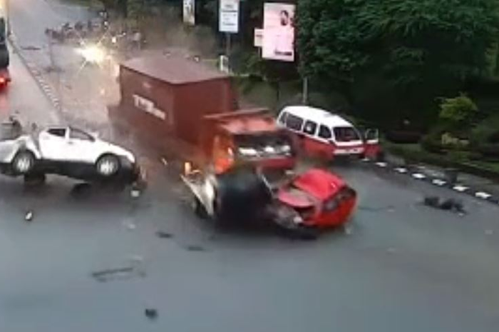 Kecelakaan maut truk tronton di Balikpapan
