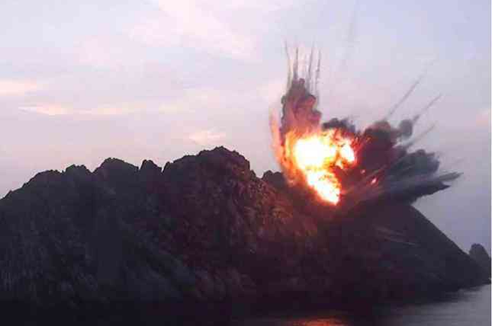 Pulau Alsom, yang terletak 18 km di lepas pantai timur laut Korea Utara, telah menjadi target lebih dari 25 peluncuran rudal sejak 2019.