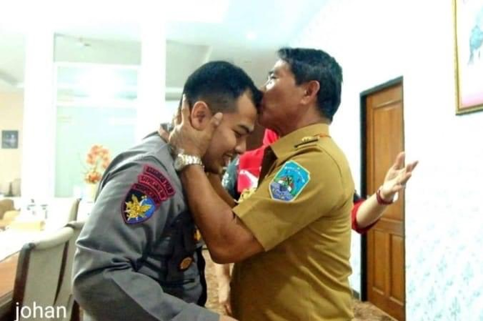 Mobil Camry milik Fatimah PSI sudah membuat hati Gubernur Kaltara hancur. Pihak Damkar Senen beri jawaban atas tudingan terlambat datang.