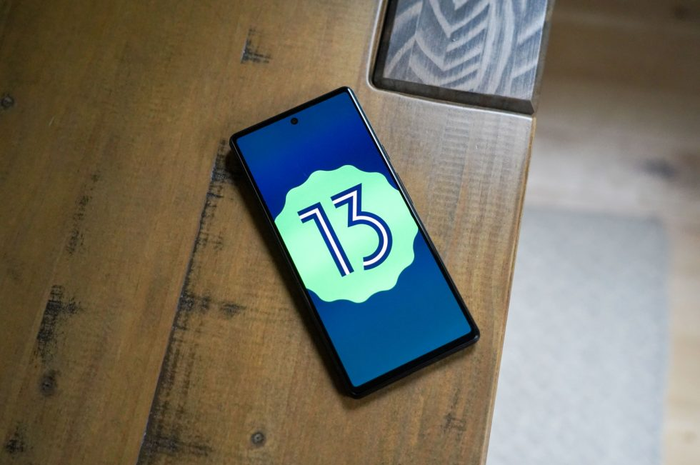 Ilustrasi Android 13