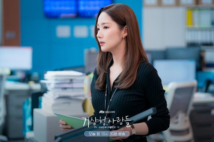 Drama Forecasting Love and Weather