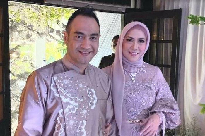 Potret Ferry Irawan dan Venna Melinda di hari lamaran