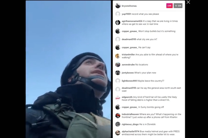 Bryce Wilson ketika melakukan live Twitter disaat sebuah rudal Rusia melintas diatas kepalanya
