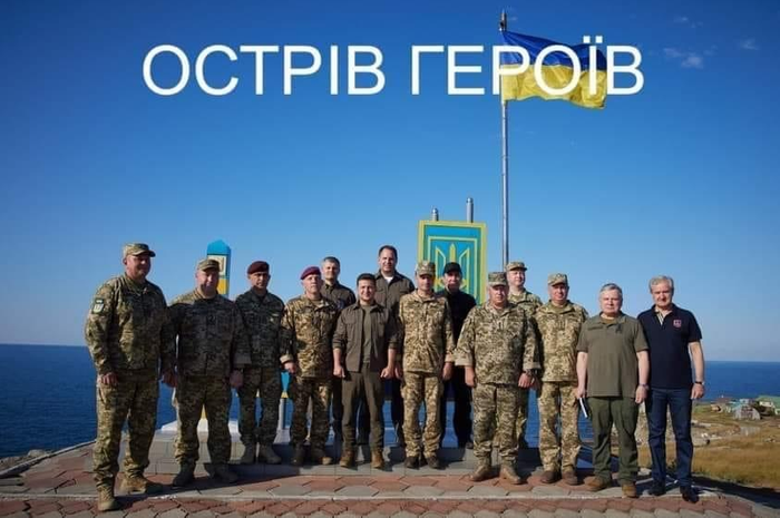Foto tampang 13 tentara Ukraina yang dibom kapal perang Rusia di Pulau Ular viral di media sosial. Aksi heroik mereka bikin bergidik.