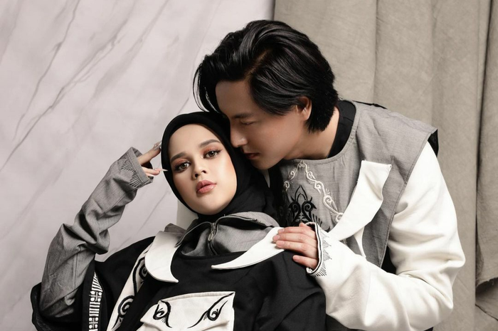 Cut Meyriska dan Roger Danuarta.