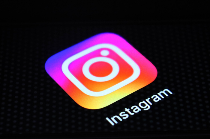 Ilustrasi Instagram