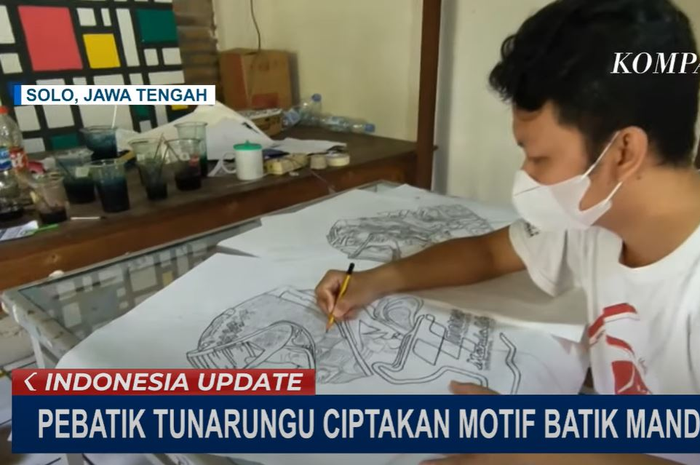 Keren, pebatik tuli bikin batik MotoGP Mandalika motif Marc Marquez.