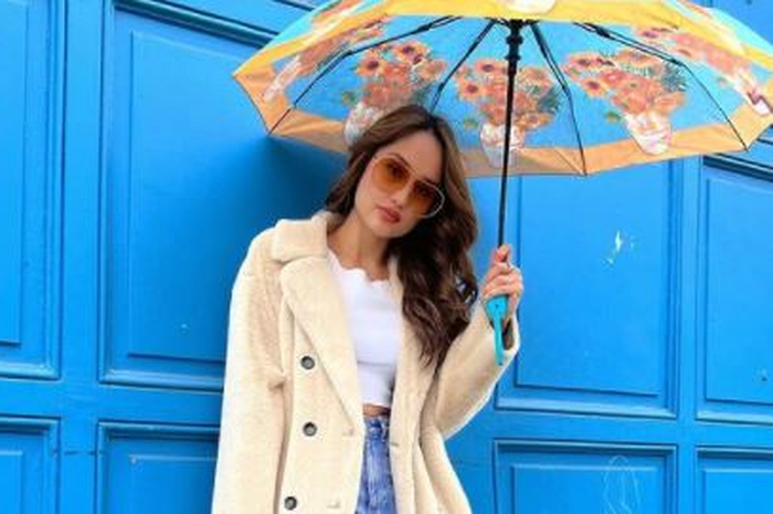 Cinta Laura
